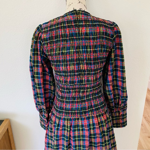 Sold! Gianni seersucker plaid smocked dress - Picture 11 of 16